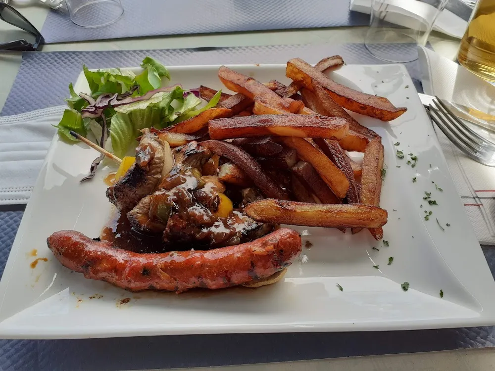 Brochettes de Bœuf Et Frites Maison